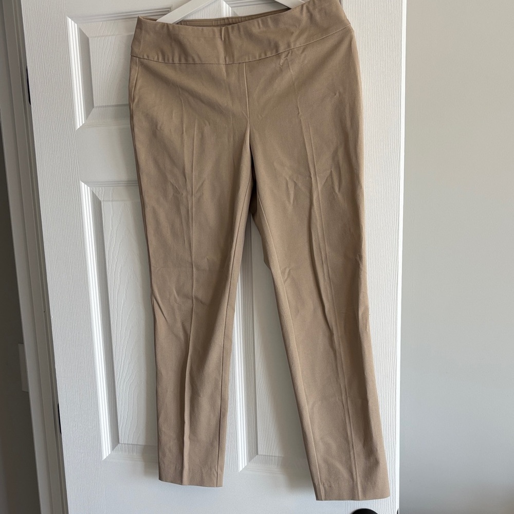 crown & ivy Slim Pull-On Ankle Pants in Taupe